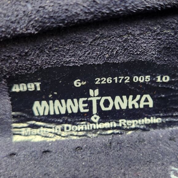 Minnetonka Moccasin Shoes Women's Kilty Hardsole Suede Blue Flat Tassel Bow 6 - Picture 10 of 12